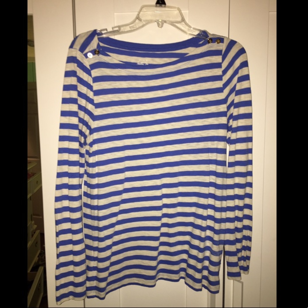Striped crewneck long sleeve shirt